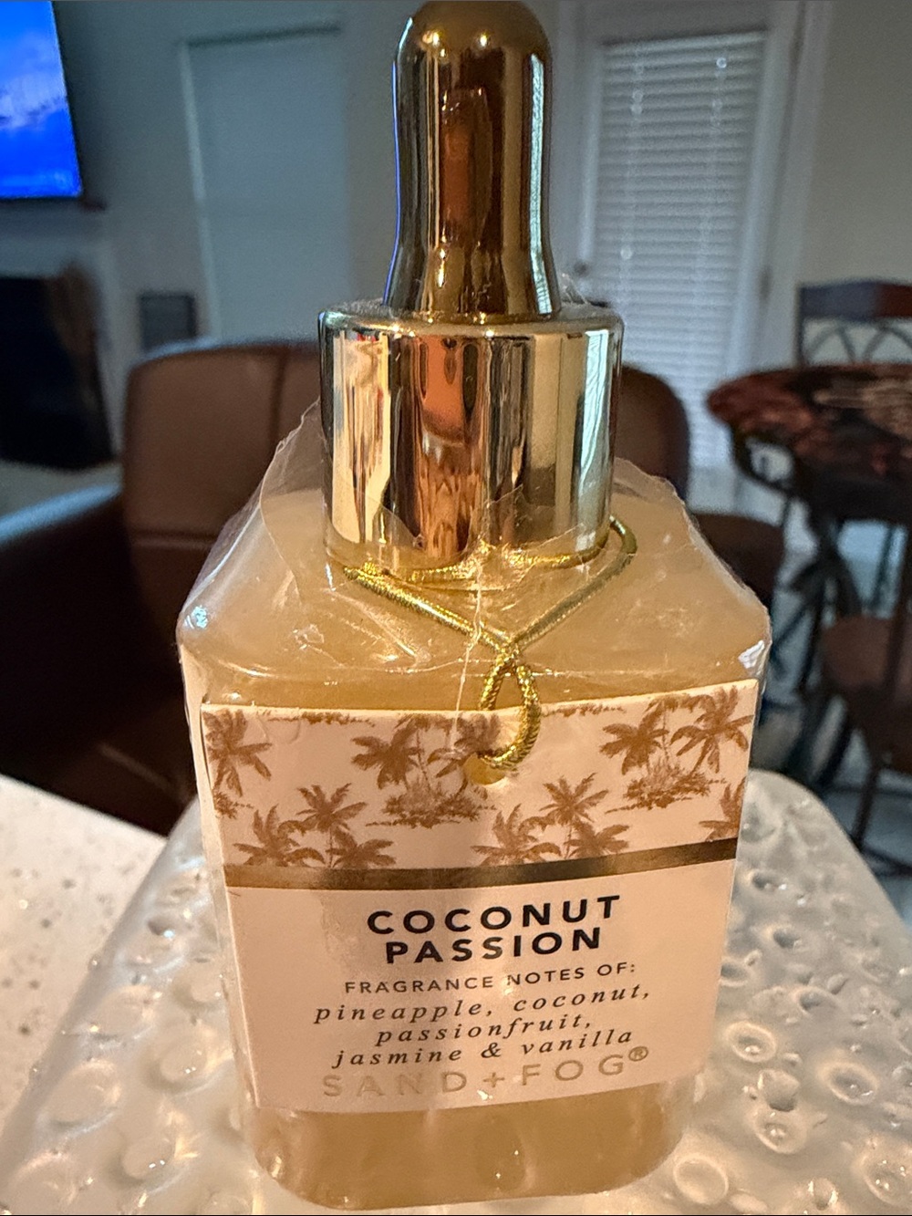 Coconut Passion Scented Oil - Gold & Cream Bottle